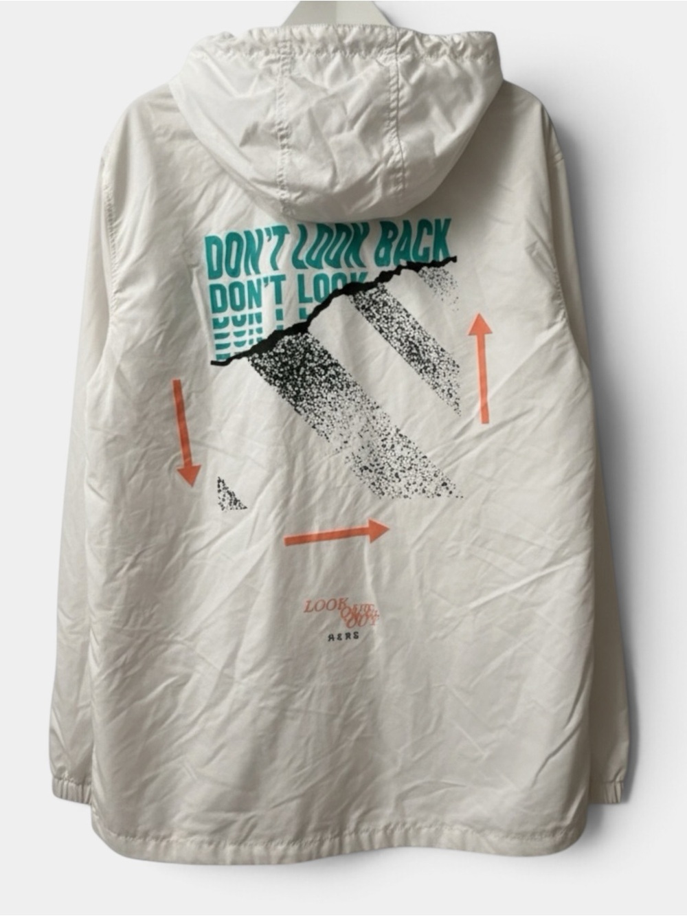 Brooklyn Cloth "Don't Look Back" Graphic Windbreaker M
Streetwear Cyberpunk